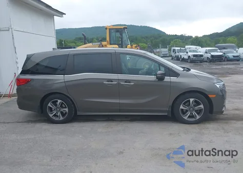 2018 Honda Odyssey Touring из США, поврежденный, VIN 5FNRL6H89JB057148
